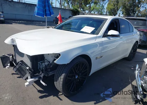 2014 BMW 740I z USA, uszkodzony, nr VIN WBAYA6C55ED144618